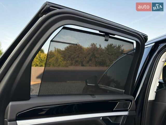 Черный Фольксваген Туарег, объемом двигателя 3 л и пробегом 142 тыс. км за 55999 $, фото 57 на Automoto.ua