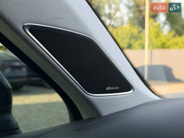 Черный Фольксваген Туарег, объемом двигателя 3 л и пробегом 142 тыс. км за 55999 $, фото 42 на Automoto.ua