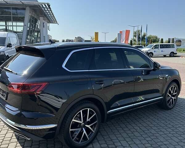 Черный Фольксваген Туарег, объемом двигателя 2.97 л и пробегом 2 тыс. км за 73000 $, фото 15 на Automoto.ua