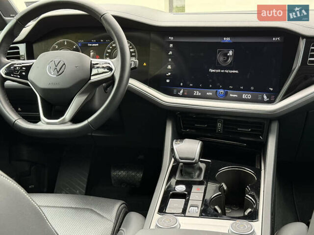 Чорний Фольксваген Туарег, об'ємом двигуна 3 л та пробігом 137 тис. км за 58000 $, фото 27 на Automoto.ua