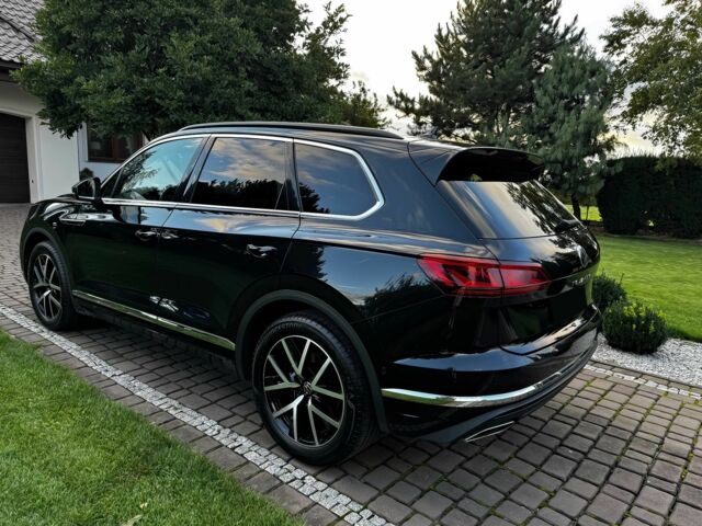 Черный Фольксваген Туарег, объемом двигателя 3 л и пробегом 21 тыс. км за 30000 $, фото 5 на Automoto.ua