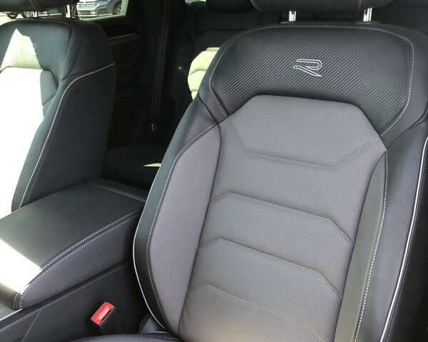 Черный Фольксваген Туарег, объемом двигателя 3 л и пробегом 2 тыс. км за 86000 $, фото 7 на Automoto.ua