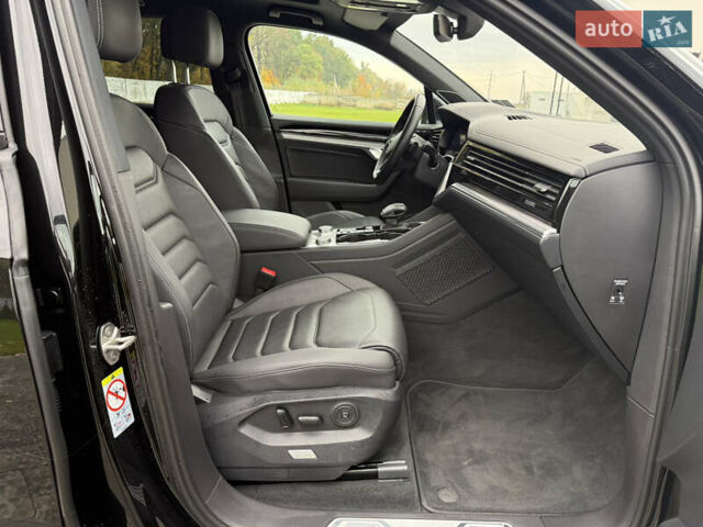 Чорний Фольксваген Туарег, об'ємом двигуна 3 л та пробігом 137 тис. км за 58000 $, фото 25 на Automoto.ua