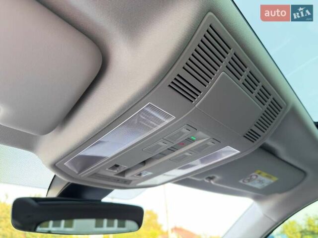 Черный Фольксваген Туарег, объемом двигателя 3 л и пробегом 142 тыс. км за 55999 $, фото 54 на Automoto.ua