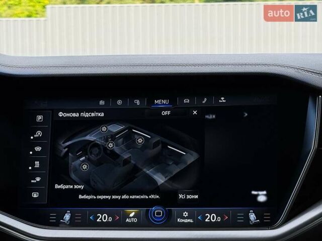 Черный Фольксваген Туарег, объемом двигателя 3 л и пробегом 142 тыс. км за 55999 $, фото 100 на Automoto.ua