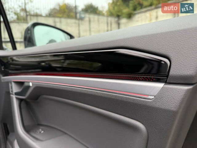 Черный Фольксваген Туарег, объемом двигателя 3 л и пробегом 105 тыс. км за 59500 $, фото 35 на Automoto.ua