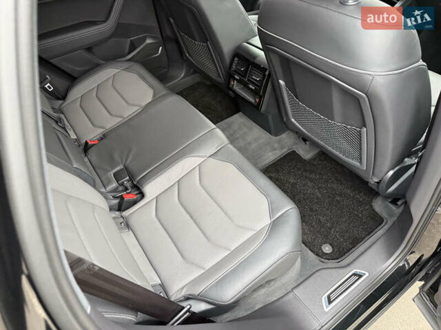 Черный Фольксваген Туарег, объемом двигателя 3 л и пробегом 87 тыс. км за 67500 $, фото 57 на Automoto.ua