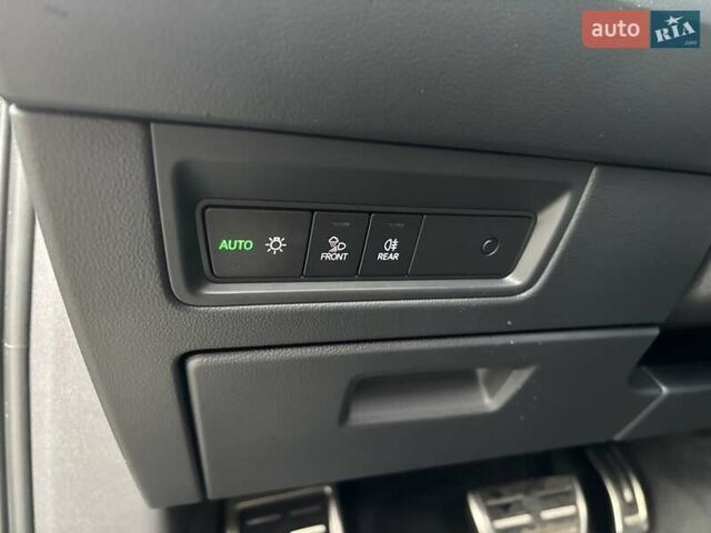 Чорний Фольксваген Туарег, об'ємом двигуна 2.97 л та пробігом 46 тис. км за 70700 $, фото 33 на Automoto.ua