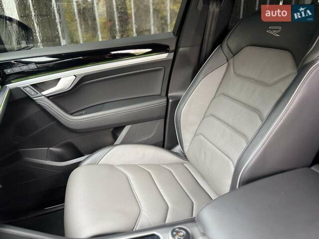 Чорний Фольксваген Туарег, об'ємом двигуна 2.97 л та пробігом 46 тис. км за 70700 $, фото 26 на Automoto.ua