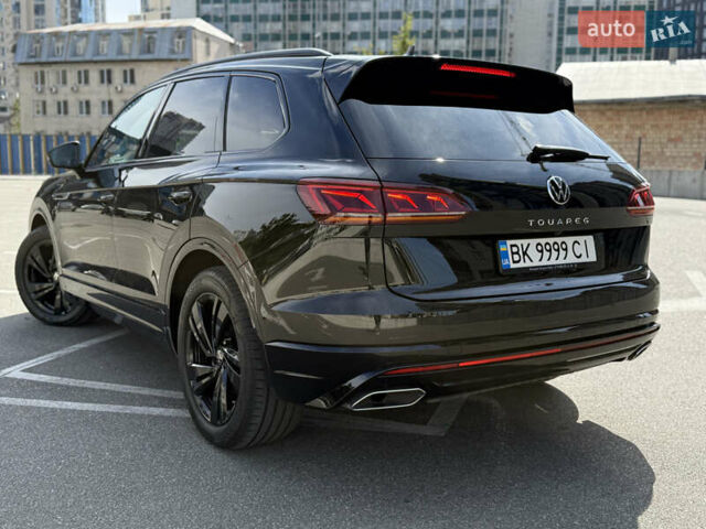Фольксваген Туарег 2023 в Киеве на Automoto.ua Черный Фольксваген Туарег, объемом двигателя 3 л и пробегом 40 тыс. км за 77999 $, фото 32 на Automoto.ua