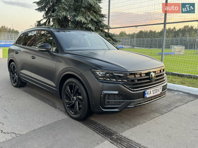 Черный Фольксваген Туарег, объемом двигателя 3 л и пробегом 87 тыс. км за 67500 $, фото 1 на Automoto.ua