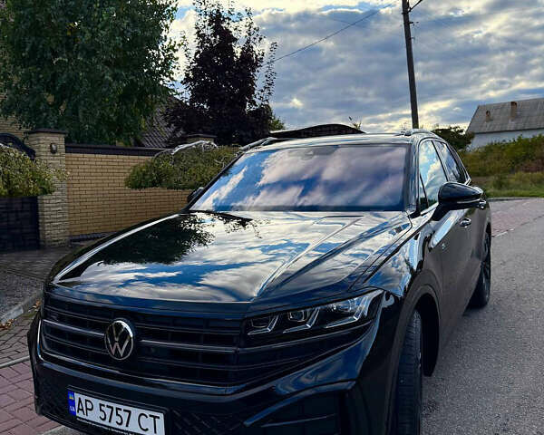 Фольксваген Туарег 2023 у Києві на Automoto.ua Чорний Фольксваген Туарег, об'ємом двигуна 2.97 л та пробігом 3 тис. км за 83500 $, фото 10 на Automoto.ua