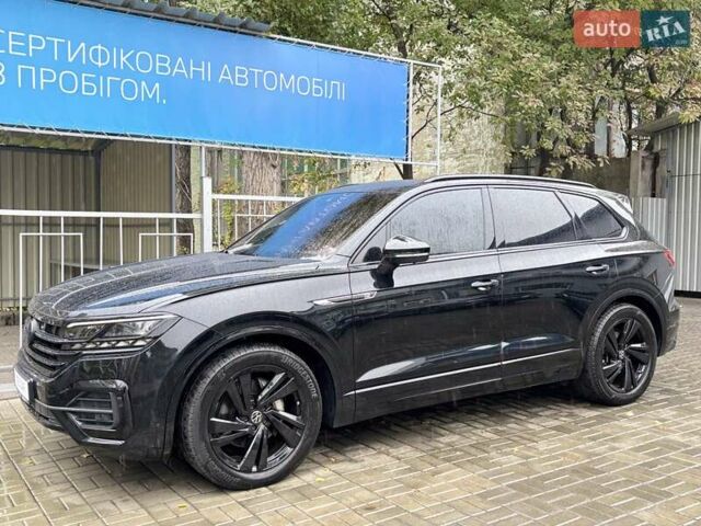 Чорний Фольксваген Туарег, об'ємом двигуна 2.97 л та пробігом 46 тис. км за 70700 $, фото 8 на Automoto.ua