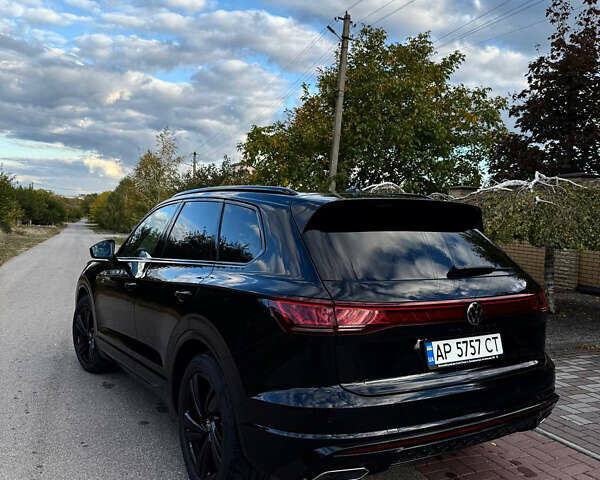 Фольксваген Туарег 2023 у Києві на Automoto.ua Чорний Фольксваген Туарег, об'ємом двигуна 2.97 л та пробігом 3 тис. км за 83500 $, фото 23 на Automoto.ua