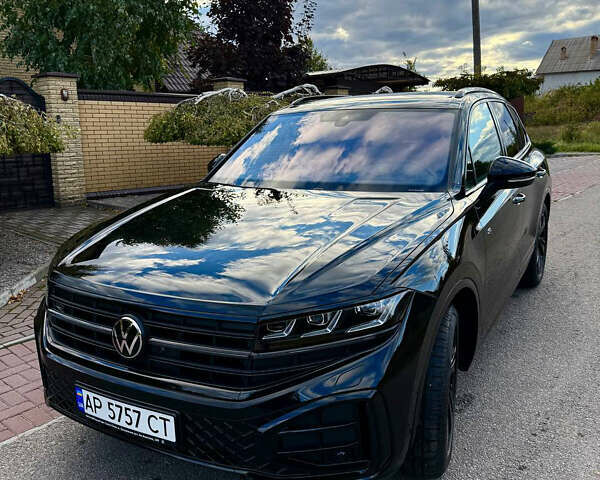 Фольксваген Туарег 2023 у Києві на Automoto.ua Чорний Фольксваген Туарег, об'ємом двигуна 2.97 л та пробігом 3 тис. км за 83500 $, фото 8 на Automoto.ua