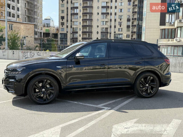 Фольксваген Туарег 2023 в Киеве на Automoto.ua Черный Фольксваген Туарег, объемом двигателя 3 л и пробегом 40 тыс. км за 77999 $, фото 23 на Automoto.ua