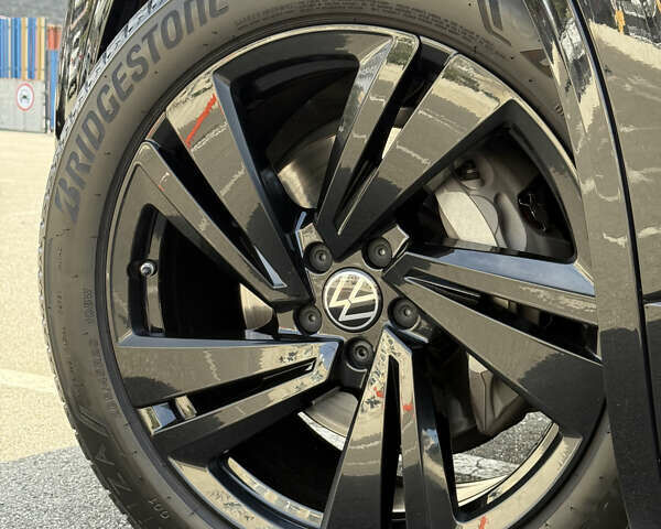 Фольксваген Туарег 2023 в Киеве на Automoto.ua Черный Фольксваген Туарег, объемом двигателя 3 л и пробегом 40 тыс. км за 77999 $, фото 74 на Automoto.ua