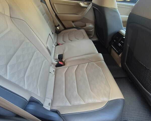 Черный Фольксваген Туарег, объемом двигателя 2.97 л и пробегом 112 тыс. км за 67500 $, фото 11 на Automoto.ua