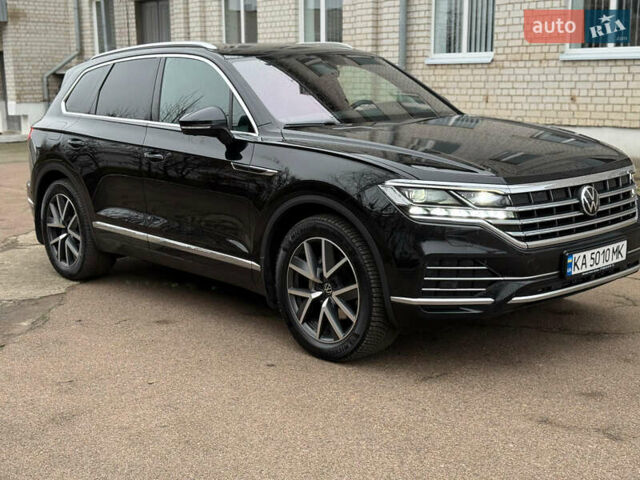Черный Фольксваген Туарег, объемом двигателя 2.97 л и пробегом 105 тыс. км за 61500 $, фото 2 на Automoto.ua