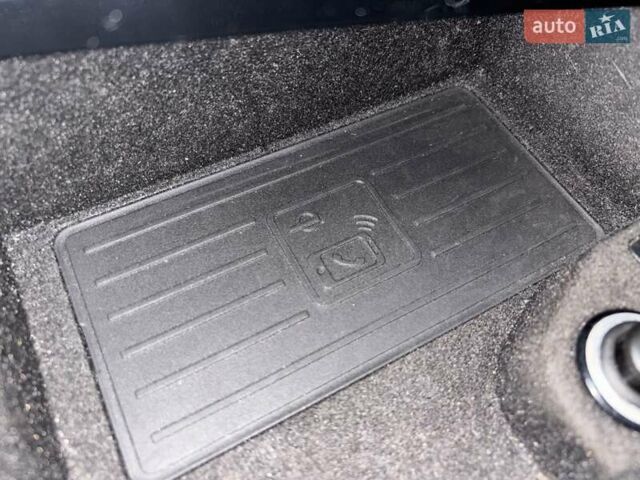 Чорний Фольксваген Туарег, об'ємом двигуна 2.97 л та пробігом 46 тис. км за 70700 $, фото 38 на Automoto.ua