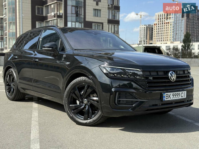 Фольксваген Туарег 2023 в Киеве на Automoto.ua Черный Фольксваген Туарег, объемом двигателя 3 л и пробегом 40 тыс. км за 77999 $, фото 3 на Automoto.ua