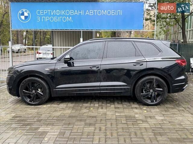 Чорний Фольксваген Туарег, об'ємом двигуна 2.97 л та пробігом 46 тис. км за 70700 $, фото 7 на Automoto.ua