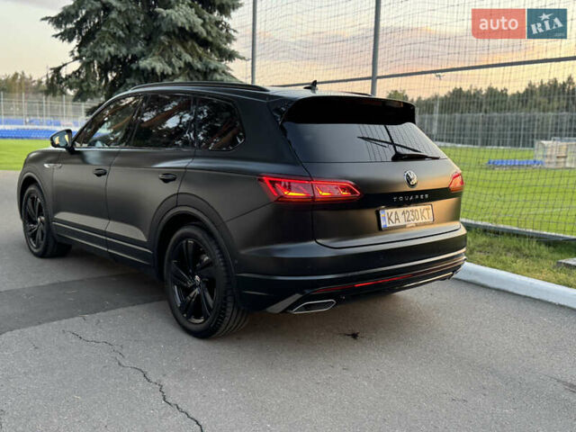 Черный Фольксваген Туарег, объемом двигателя 3 л и пробегом 87 тыс. км за 67500 $, фото 32 на Automoto.ua