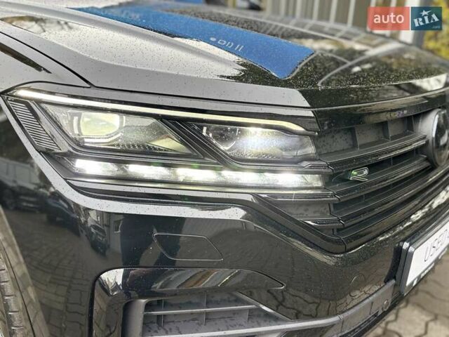 Чорний Фольксваген Туарег, об'ємом двигуна 2.97 л та пробігом 46 тис. км за 70700 $, фото 18 на Automoto.ua