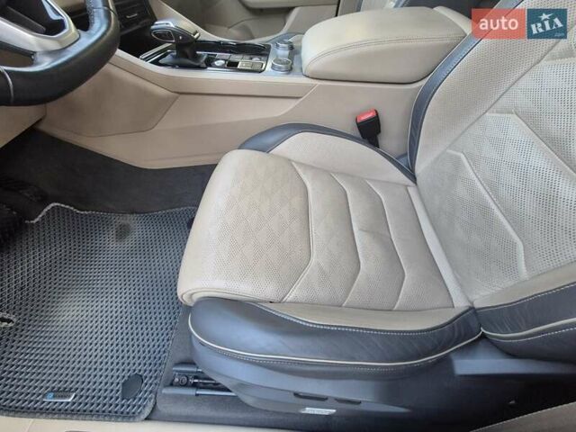 Черный Фольксваген Туарег, объемом двигателя 2.97 л и пробегом 112 тыс. км за 67500 $, фото 17 на Automoto.ua