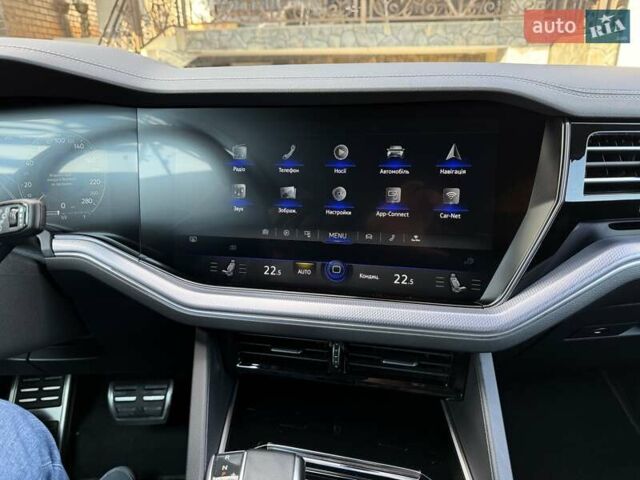 Чорний Фольксваген Туарег, об'ємом двигуна 2.97 л та пробігом 90 тис. км за 81383 $, фото 12 на Automoto.ua