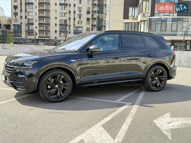Фольксваген Туарег 2023 в Киеве на Automoto.ua Черный Фольксваген Туарег, объемом двигателя 3 л и пробегом 40 тыс. км за 77999 $, фото 21 на Automoto.ua