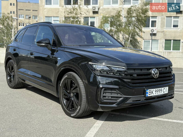 Фольксваген Туарег 2023 в Киеве на Automoto.ua Черный Фольксваген Туарег, объемом двигателя 3 л и пробегом 40 тыс. км за 77999 $, фото 11 на Automoto.ua