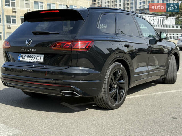 Фольксваген Туарег 2023 в Киеве на Automoto.ua Черный Фольксваген Туарег, объемом двигателя 3 л и пробегом 40 тыс. км за 77999 $, фото 28 на Automoto.ua