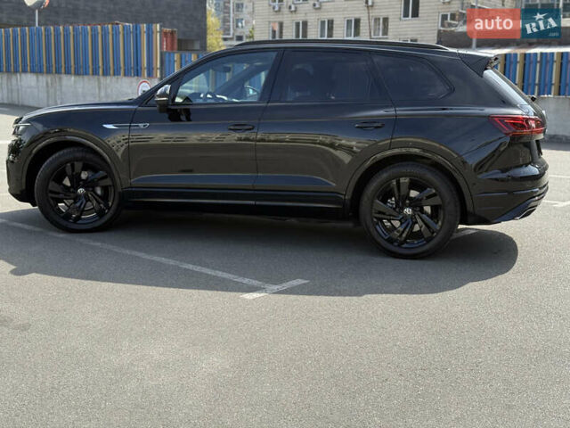 Фольксваген Туарег 2023 в Киеве на Automoto.ua Черный Фольксваген Туарег, объемом двигателя 3 л и пробегом 40 тыс. км за 77999 $, фото 15 на Automoto.ua