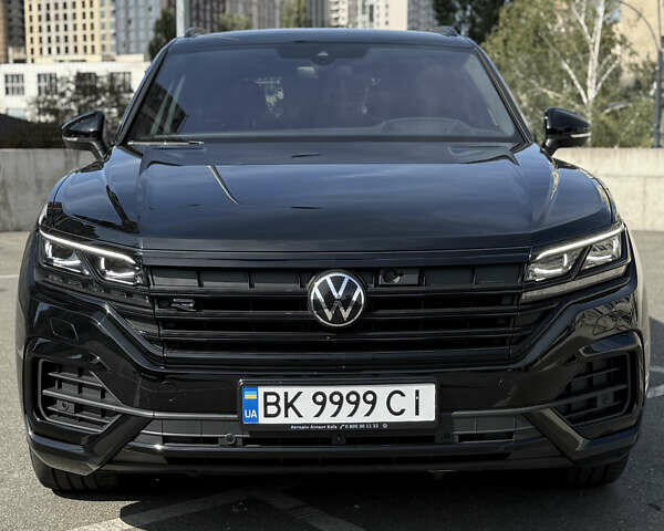 Фольксваген Туарег 2023 в Киеве на Automoto.ua Черный Фольксваген Туарег, объемом двигателя 3 л и пробегом 40 тыс. км за 77999 $, фото 42 на Automoto.ua
