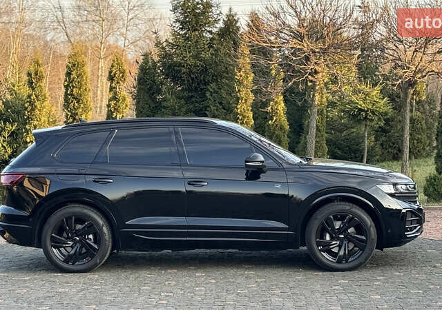 Черный Фольксваген Туарег, объемом двигателя 2.97 л и пробегом 30 тыс. км за 79500 $, фото 7 на Automoto.ua
