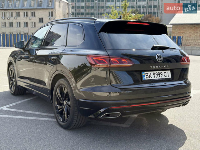 Фольксваген Туарег 2023 в Киеве на Automoto.ua Черный Фольксваген Туарег, объемом двигателя 3 л и пробегом 40 тыс. км за 77999 $, фото 36 на Automoto.ua