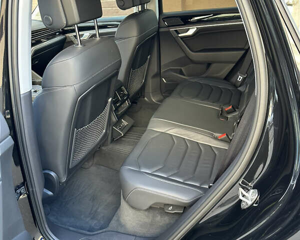 Чорний Фольксваген Туарег, об'ємом двигуна 3 л та пробігом 22 тис. км за 65500 $, фото 10 на Automoto.ua