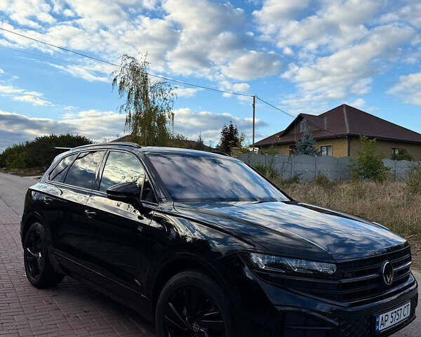 Фольксваген Туарег 2023 у Києві на Automoto.ua Чорний Фольксваген Туарег, об'ємом двигуна 2.97 л та пробігом 3 тис. км за 83500 $, фото 16 на Automoto.ua