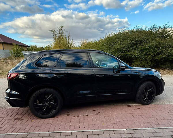Фольксваген Туарег 2023 у Києві на Automoto.ua Чорний Фольксваген Туарег, об'ємом двигуна 2.97 л та пробігом 3 тис. км за 83500 $, фото 19 на Automoto.ua