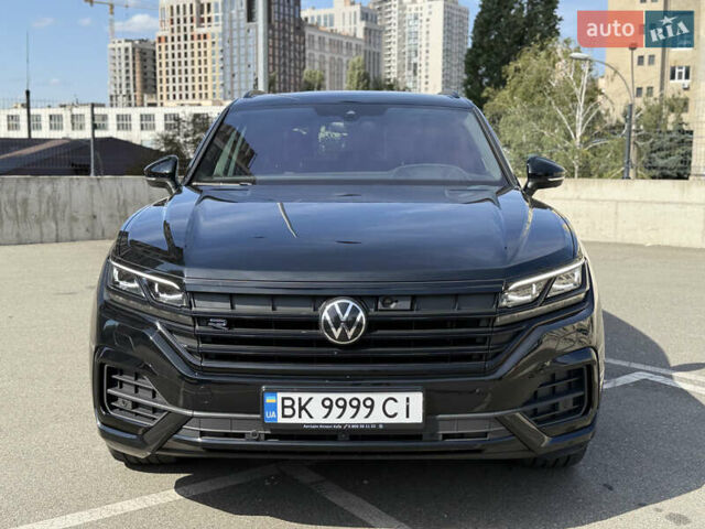 Фольксваген Туарег 2023 в Киеве на Automoto.ua Черный Фольксваген Туарег, объемом двигателя 3 л и пробегом 40 тыс. км за 77999 $, фото 43 на Automoto.ua