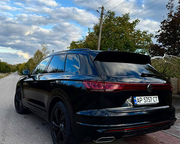 Фольксваген Туарег 2023 у Києві на Automoto.ua Чорний Фольксваген Туарег, об'ємом двигуна 2.97 л та пробігом 3 тис. км за 83500 $, фото 24 на Automoto.ua