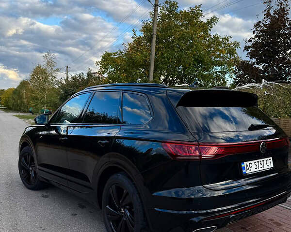 Фольксваген Туарег 2023 у Києві на Automoto.ua Чорний Фольксваген Туарег, об'ємом двигуна 2.97 л та пробігом 3 тис. км за 83500 $, фото 25 на Automoto.ua