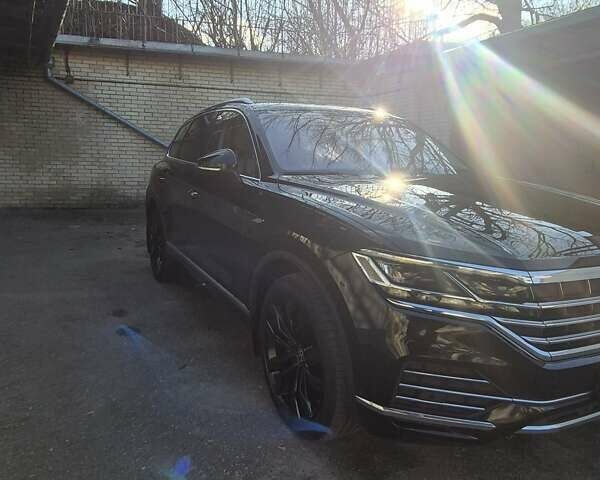 Черный Фольксваген Туарег, объемом двигателя 2.97 л и пробегом 112 тыс. км за 67500 $, фото 7 на Automoto.ua