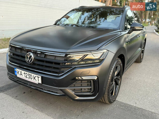 Черный Фольксваген Туарег, объемом двигателя 3 л и пробегом 87 тыс. км за 67500 $, фото 20 на Automoto.ua