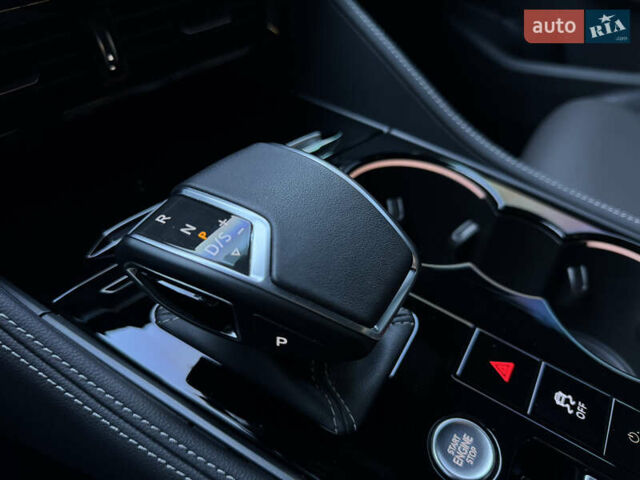 Черный Фольксваген Туарег, объемом двигателя 2.97 л и пробегом 30 тыс. км за 79500 $, фото 33 на Automoto.ua