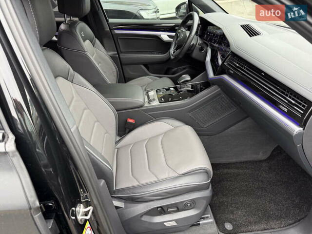 Черный Фольксваген Туарег, объемом двигателя 3 л и пробегом 87 тыс. км за 67500 $, фото 50 на Automoto.ua