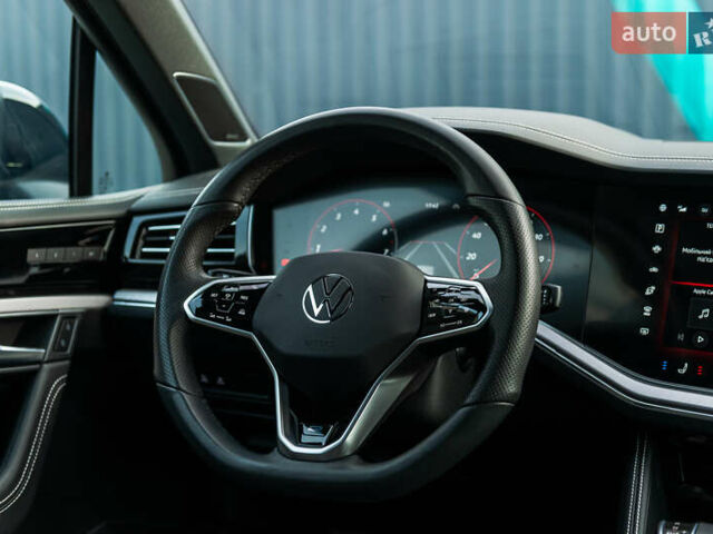 Чорний Фольксваген Туарег, об'ємом двигуна 2.99 л та пробігом 22 тис. км за 85500 $, фото 21 на Automoto.ua