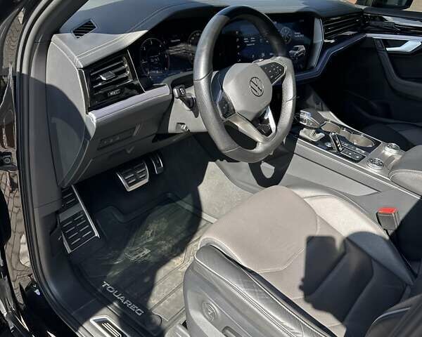 Чорний Фольксваген Туарег, об'ємом двигуна 3 л та пробігом 207 тис. км за 67500 $, фото 11 на Automoto.ua