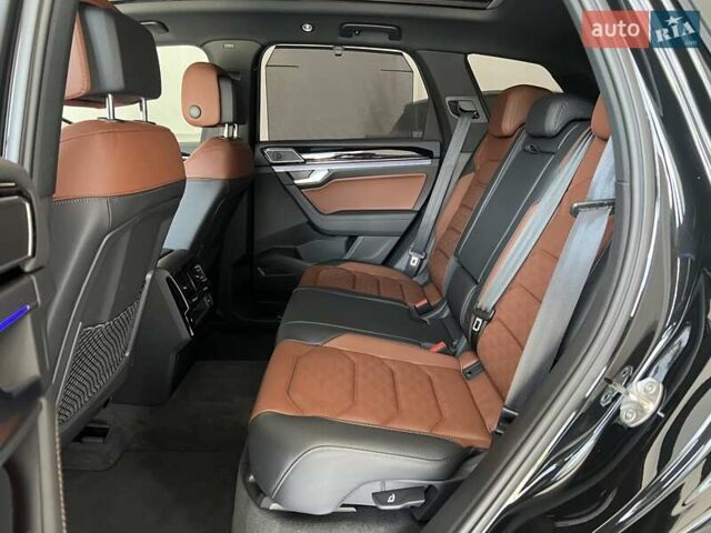 Черный Фольксваген Туарег, объемом двигателя 2.97 л и пробегом 1 тыс. км за 83900 $, фото 19 на Automoto.ua